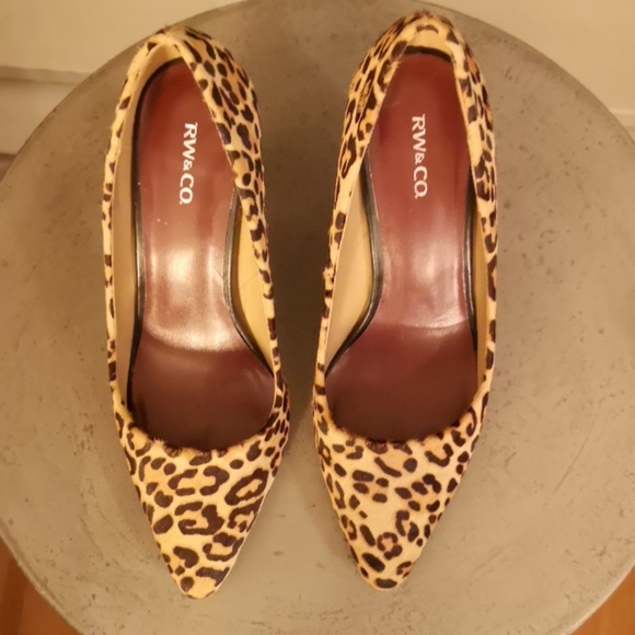RW&CO leopard print pumps - Picture 2 of 4